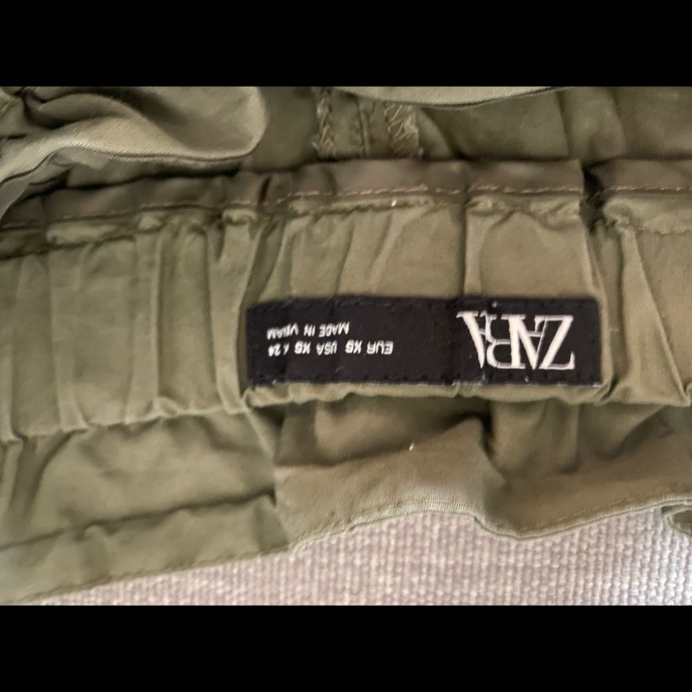 Zara High Rise Paperbag Ankle Cropped Pants Green